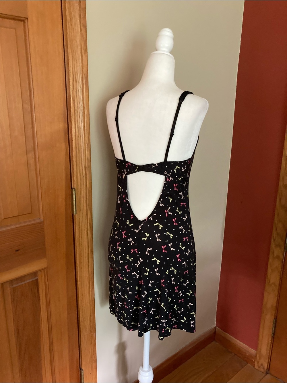 Vintage Betsey Johnson Black and Hot Pink Intimates Bows Pattern Nightdress S - Picture 5 of 12
